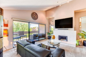 Chic Palm Springs Condo with Community Pool